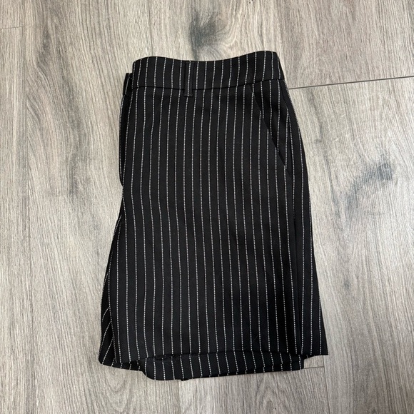 WHBM Pinstripe Shorts - Picture 5 of 9